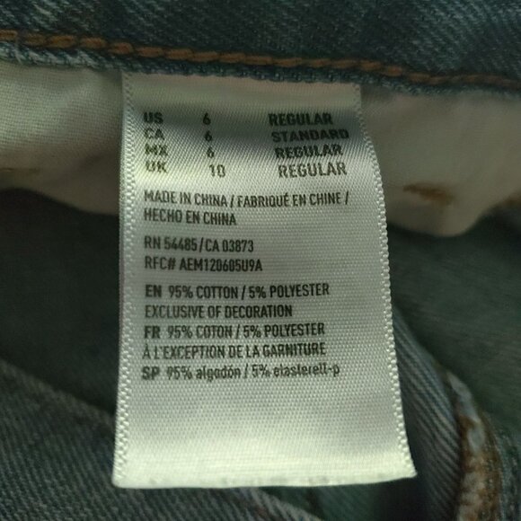 AMERICAN Eagle Light Wash High Rise Skinny Distressed Mom Denim Jeans Size 6 - Picture 10 of 11
